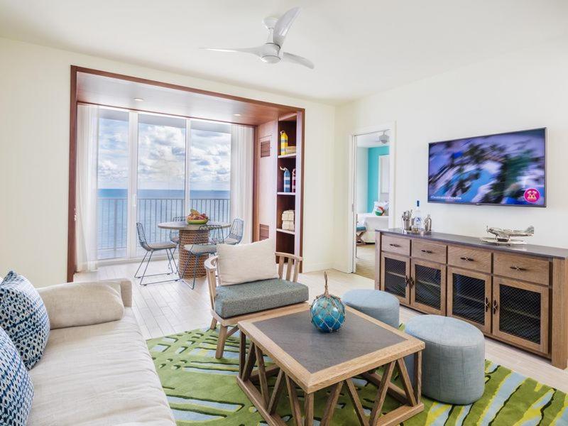 Suite with Sea View interior